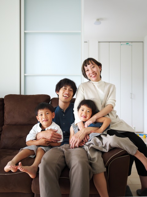 プライベートテラスで寛ぐ家